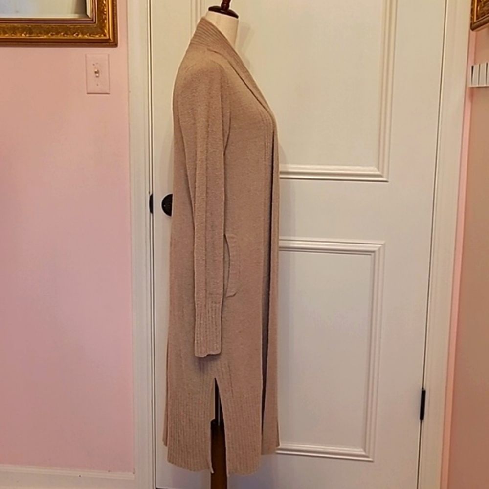 NWOT BAREFOOT DREAMS tan cozychic lite duster - Picture 3 of 10